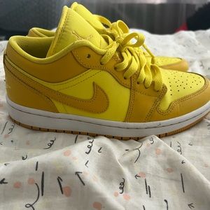 Yellow and neon dunks